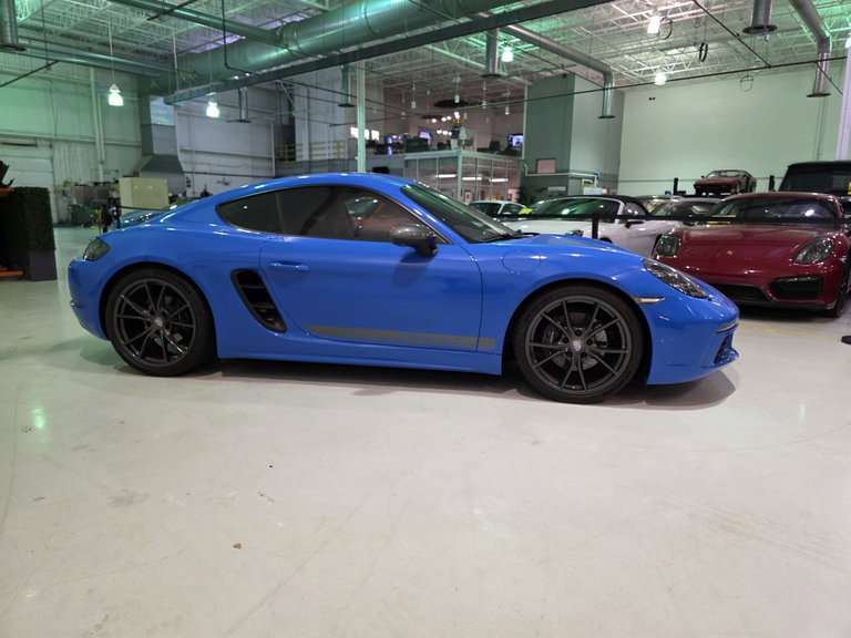 Porsche 718 Cayman
