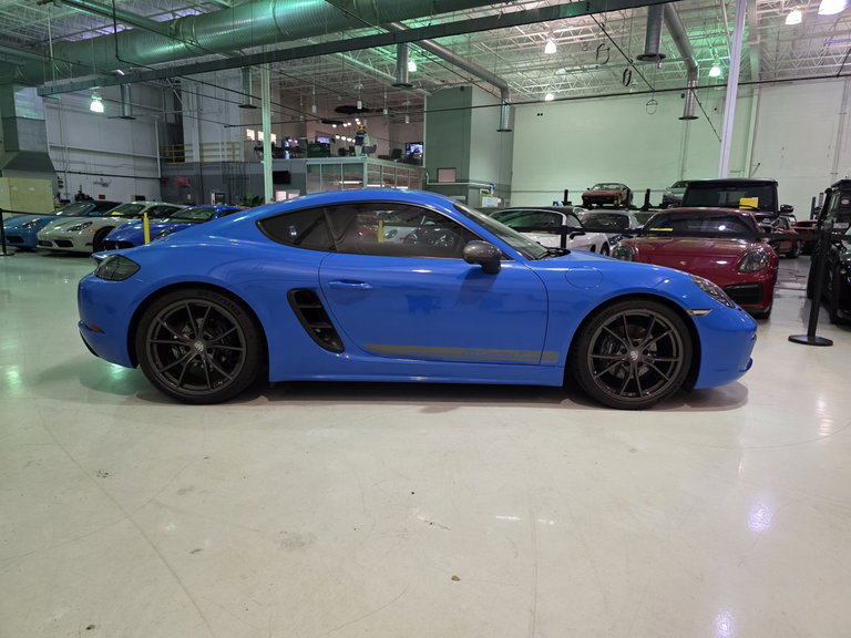 Porsche 718 Cayman
