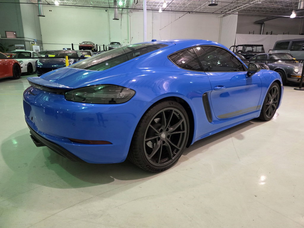Porsche 718 Cayman