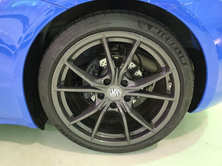Porsche 718 Cayman