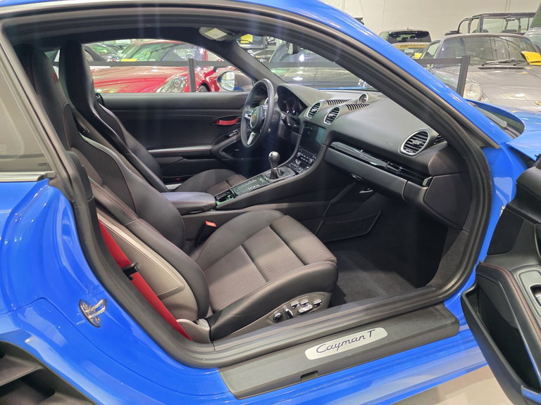Porsche 718 Cayman