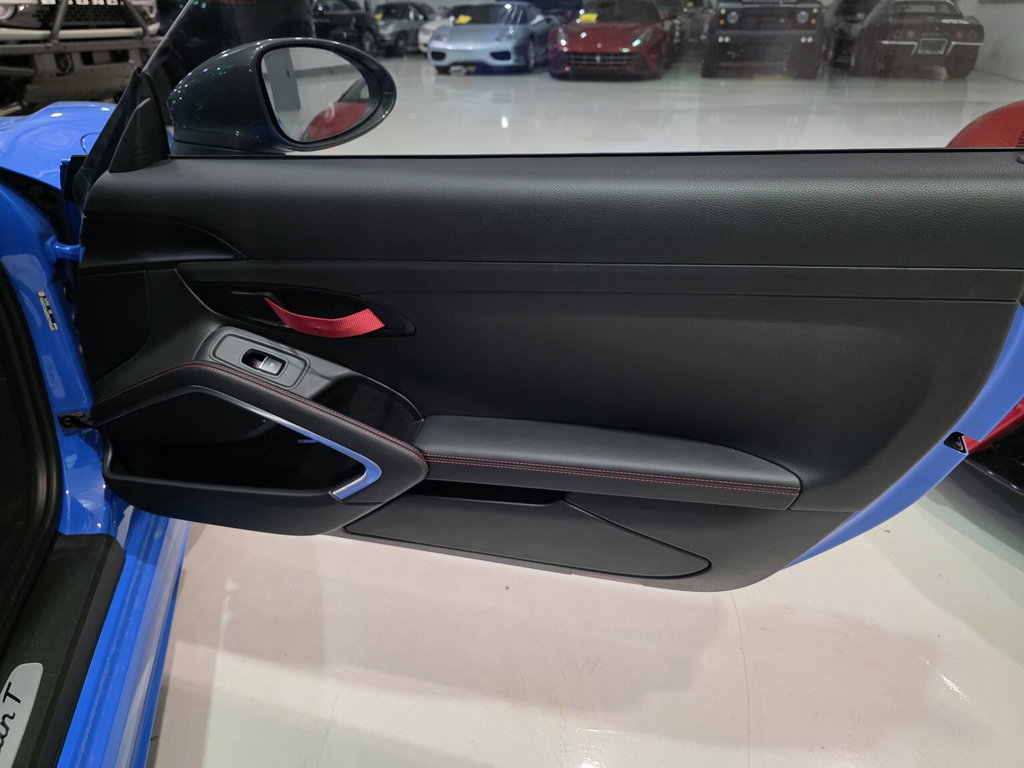 Porsche 718 Cayman