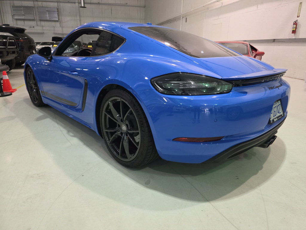 Porsche 718 Cayman
