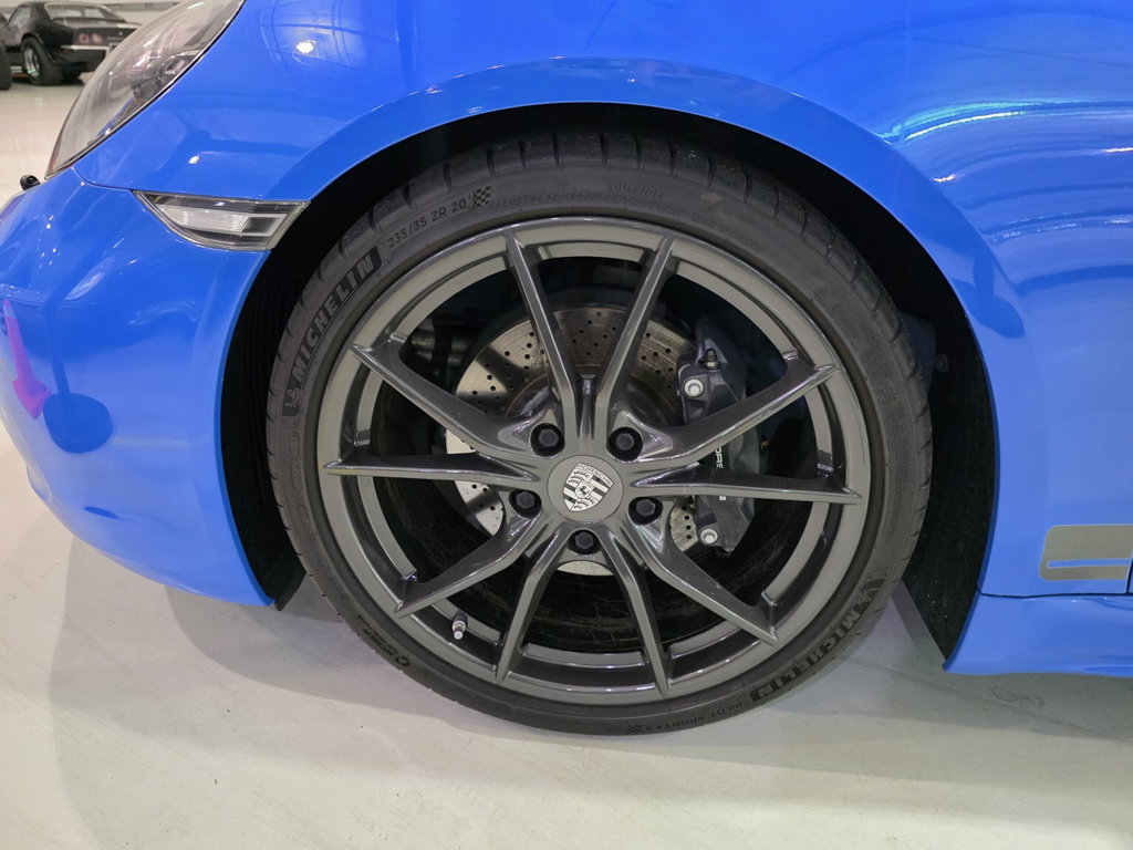 Porsche 718 Cayman