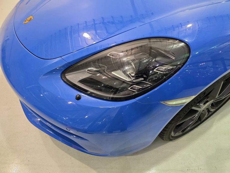 Porsche 718 Cayman
