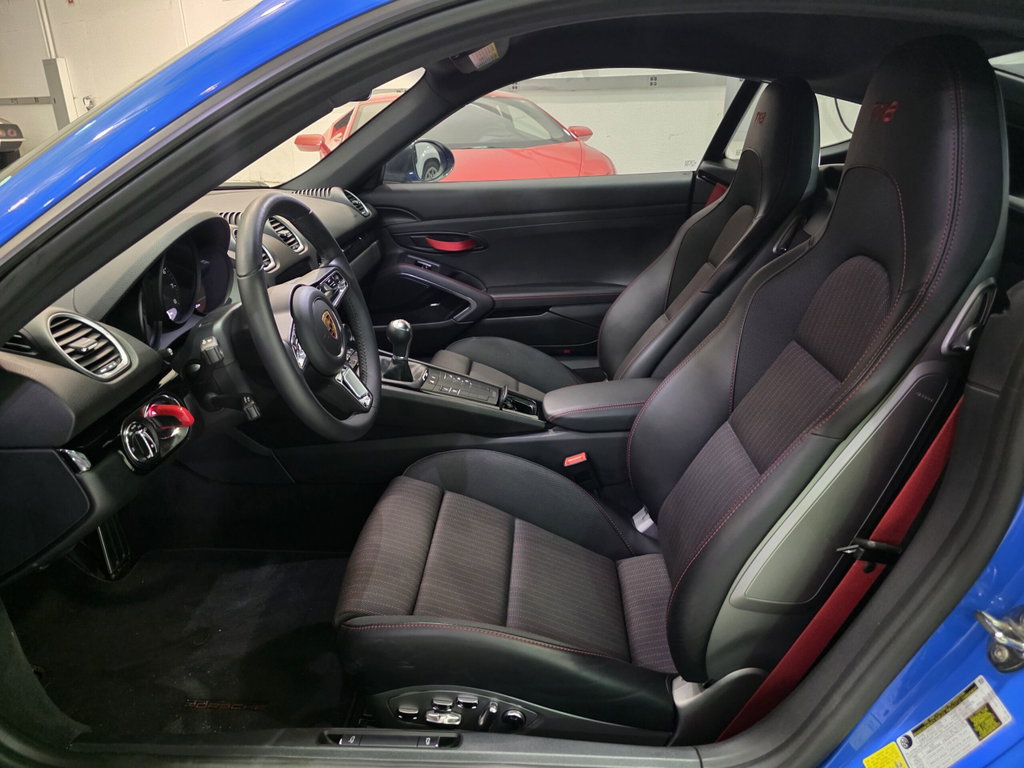 Porsche 718 Cayman