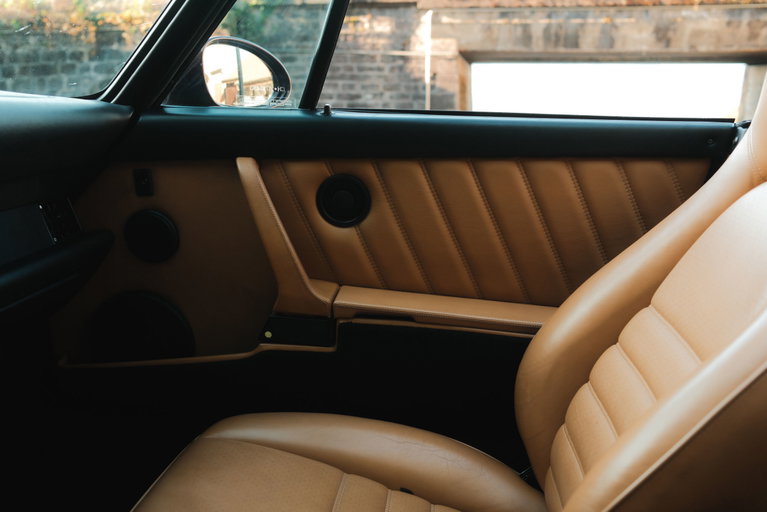 Porsche 964 Carrera 2 Cabrio WTL