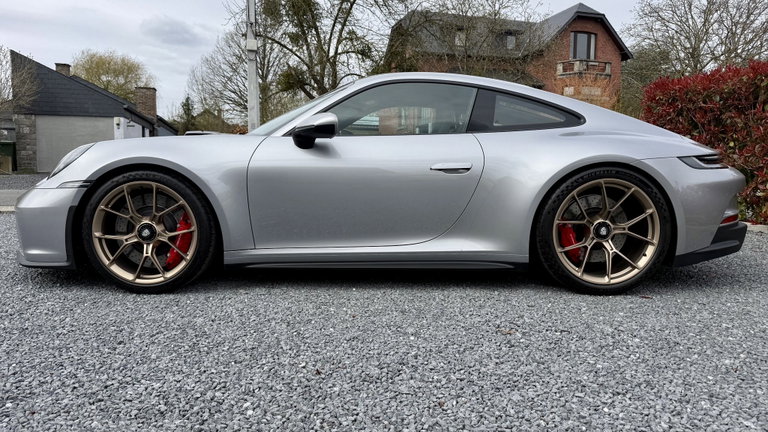 Porsche 992 GT3 Touring