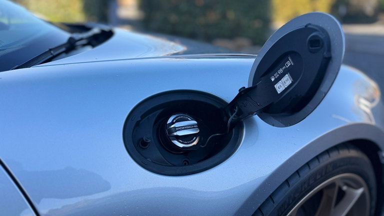 Porsche 992 GT3 Touring