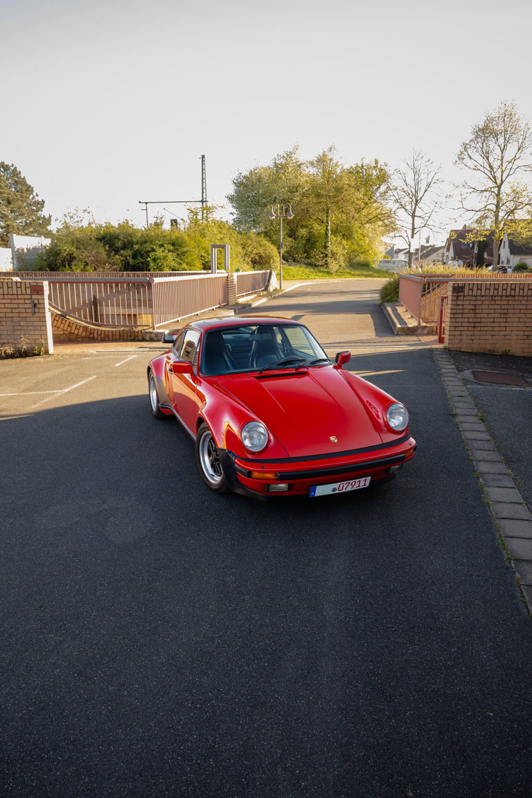 Porsche 911 Carrera 3.2 WTL