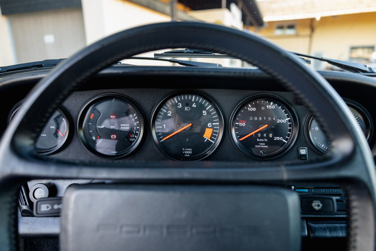 Porsche 911 Carrera 3.2 WTL