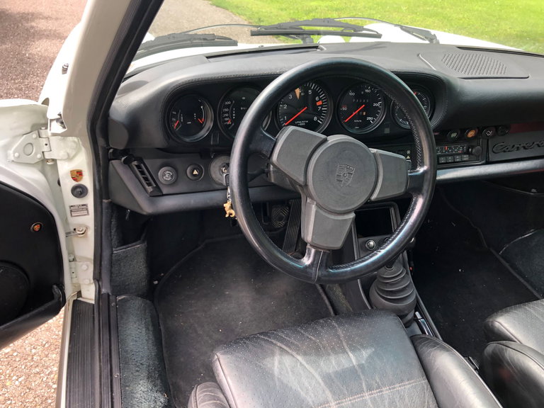 Porsche 911 Carrera (US)