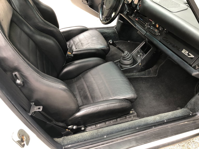Porsche 911 Carrera (US)