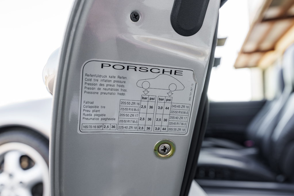 Porsche 993 Carrera