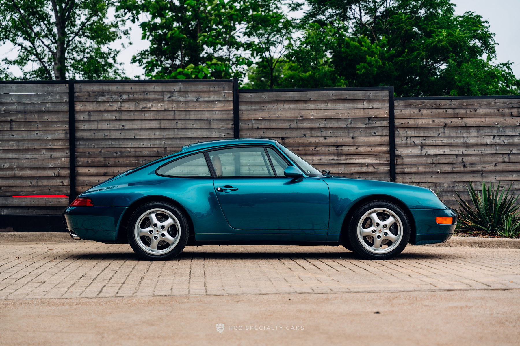 Porsche 993 Carrera 1996 - elferspot.com - Marketplace for Porsche