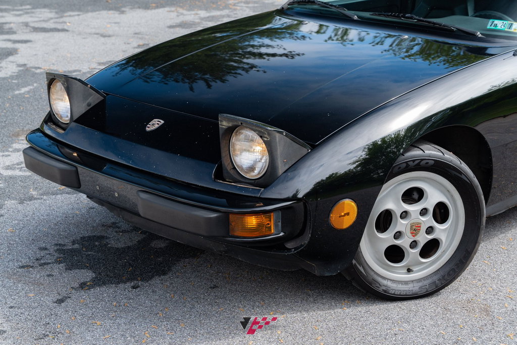 Porsche 924 S