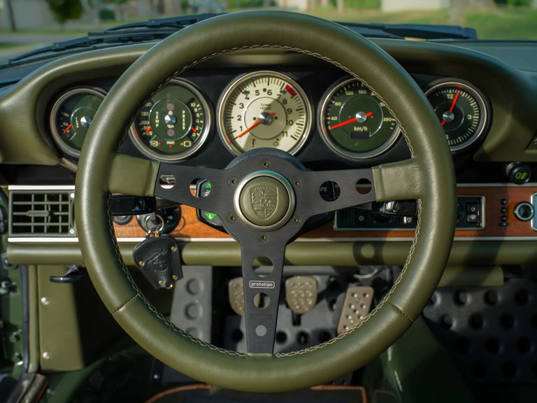 Porsche 911 Reimagined by Singer