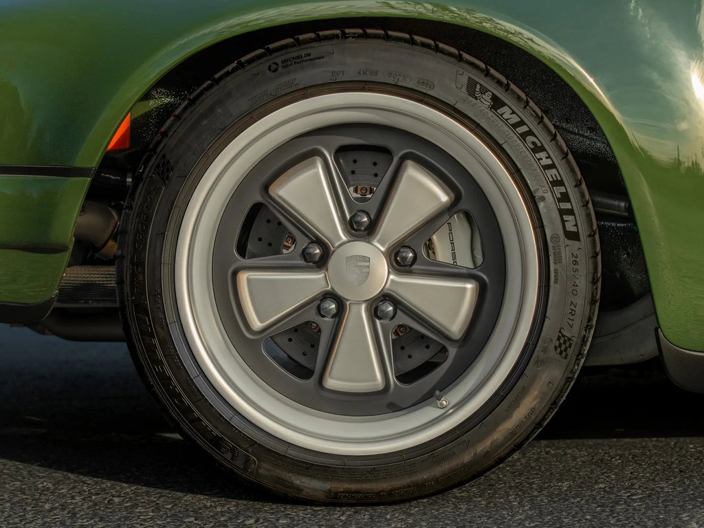 Porsche 911 Reimagined by Singer