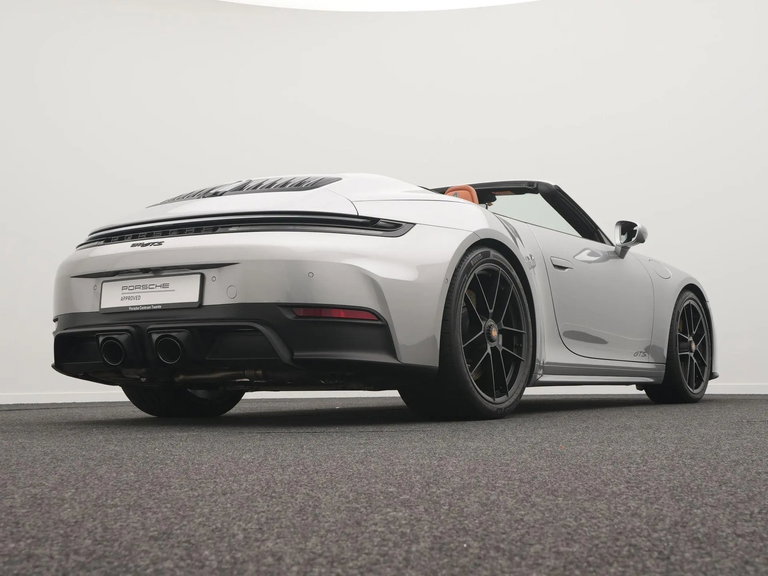 Porsche 992.2 Carrera 4 GTS