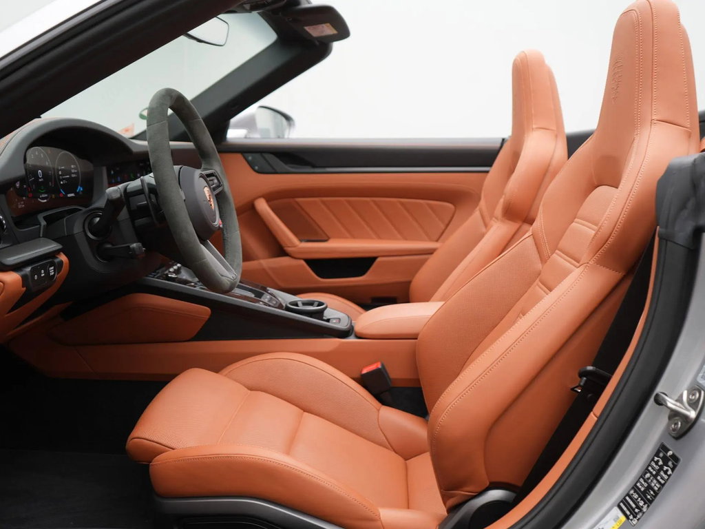Porsche 992.2 Carrera 4 GTS