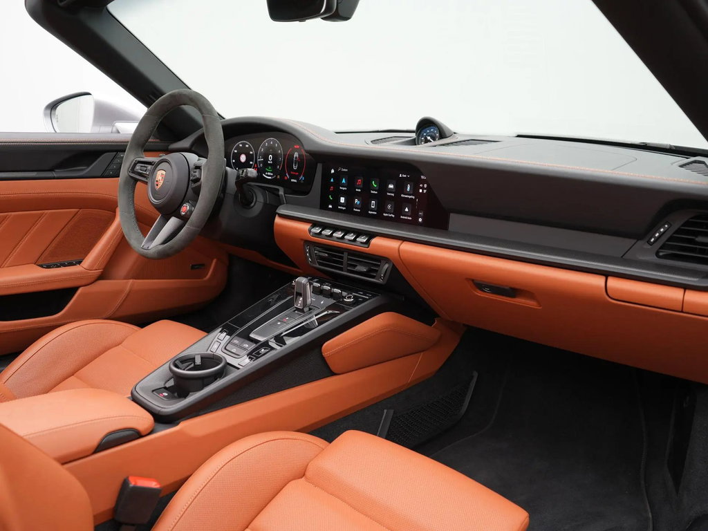 Porsche 992.2 Carrera 4 GTS