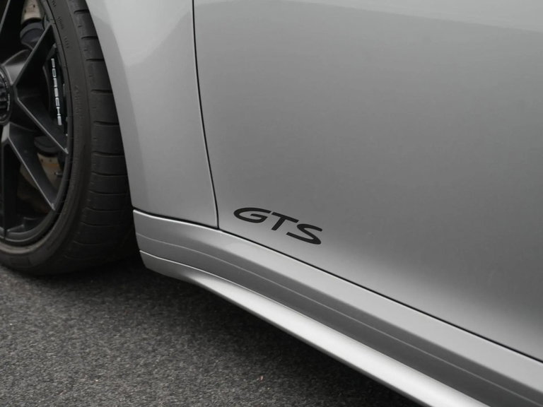 Porsche 992.2 Carrera 4 GTS