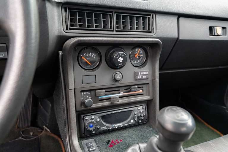 Porsche 924 S