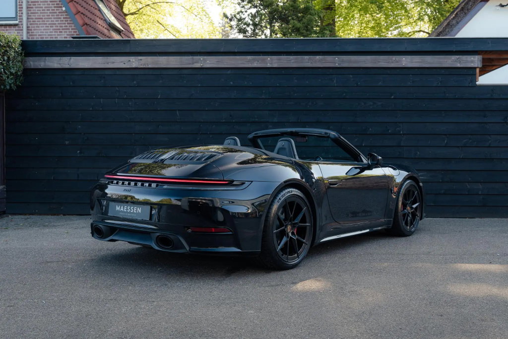 Porsche 992.2 Carrera