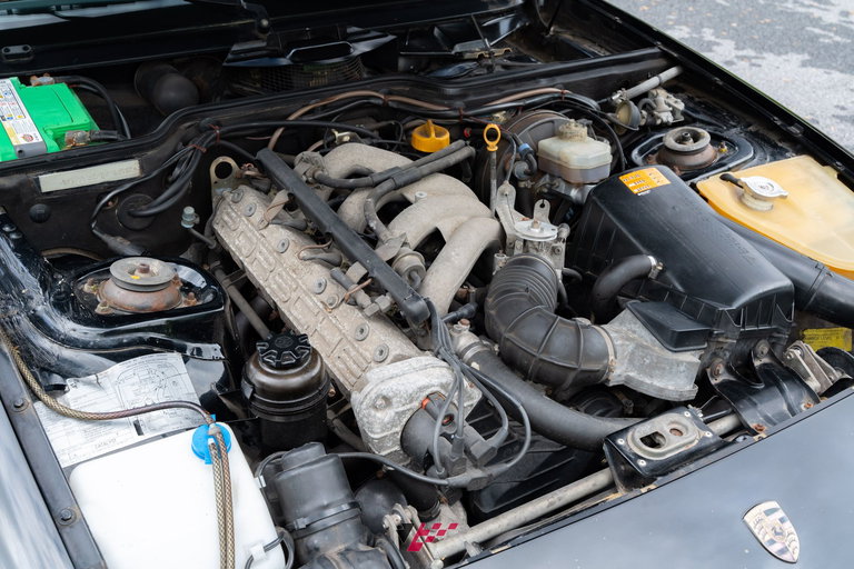 Porsche 924 S
