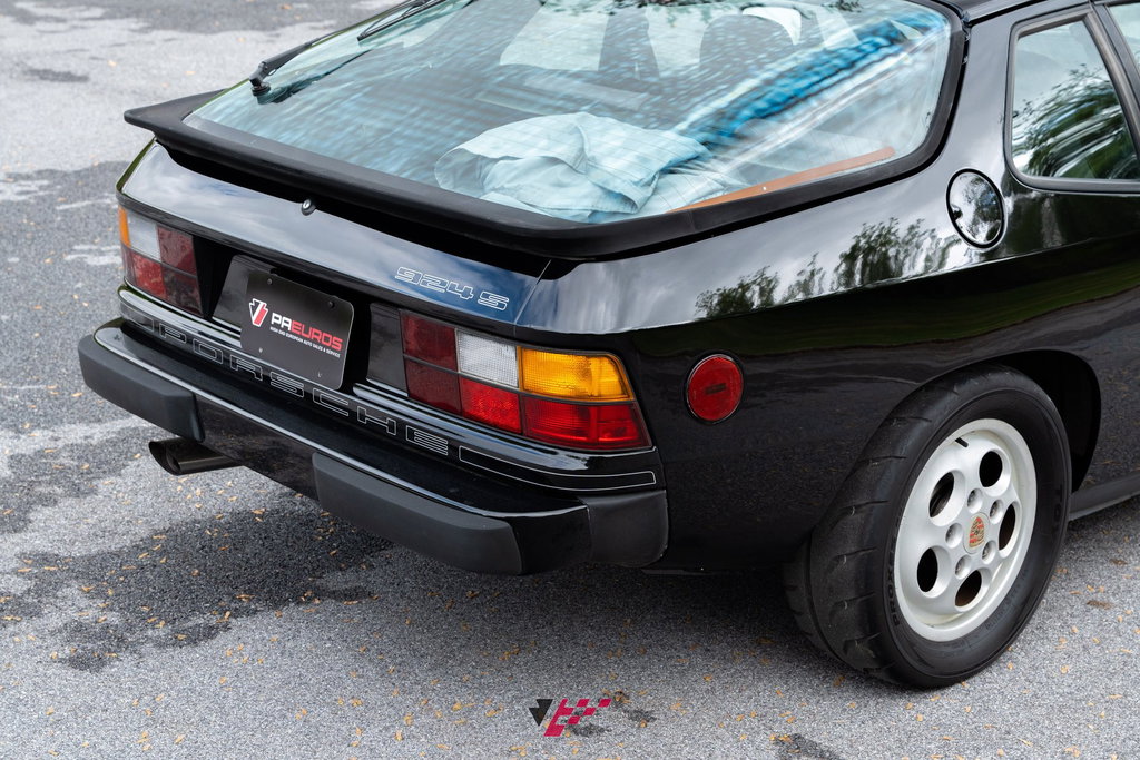 Porsche 924 S
