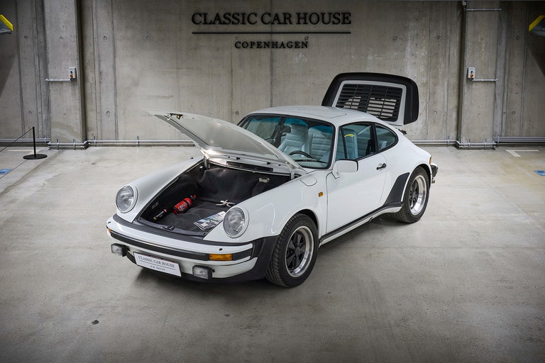 Porsche 911 Turbo 3.3 (US)