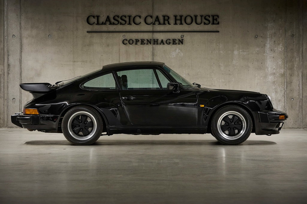 Porsche 911 Turbo 3.3