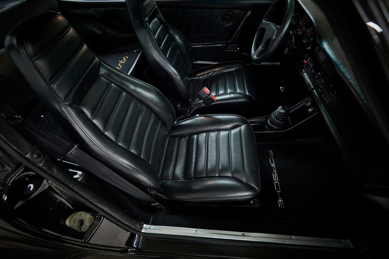 Porsche 911 Turbo 3.3