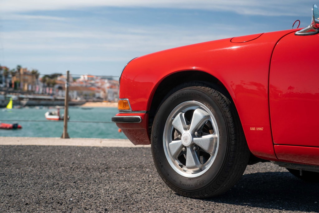 Porsche 911 S (F-Modell)