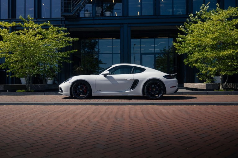 Porsche 718 Cayman GTS