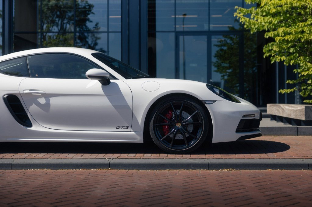 Porsche 718 Cayman GTS