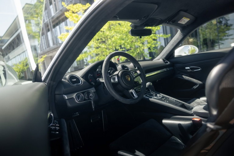 Porsche 718 Cayman GTS