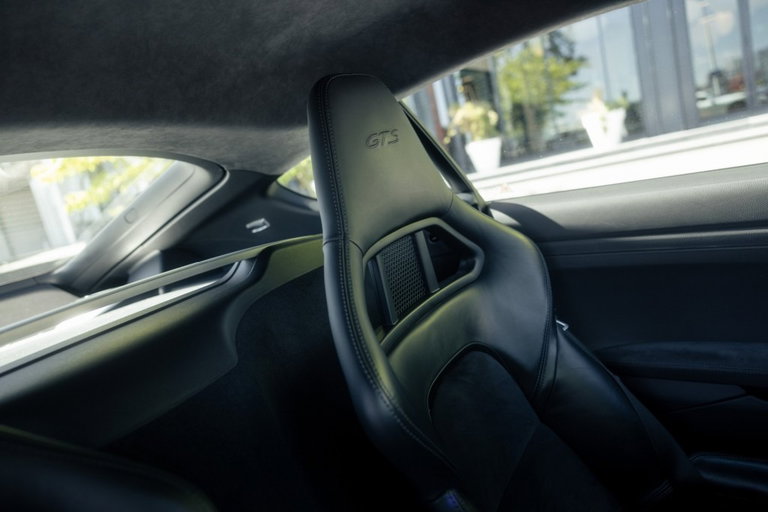 Porsche 718 Cayman GTS