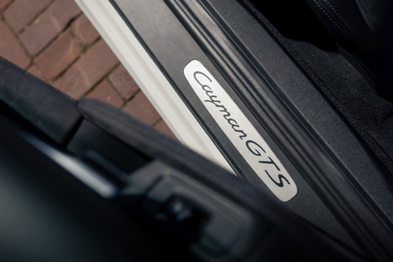 Porsche 718 Cayman GTS