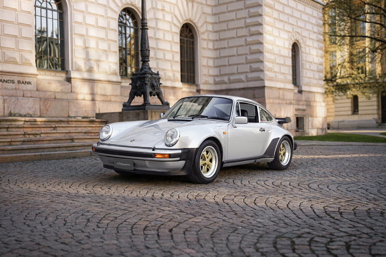 Porsche 911 Turbo 3.0