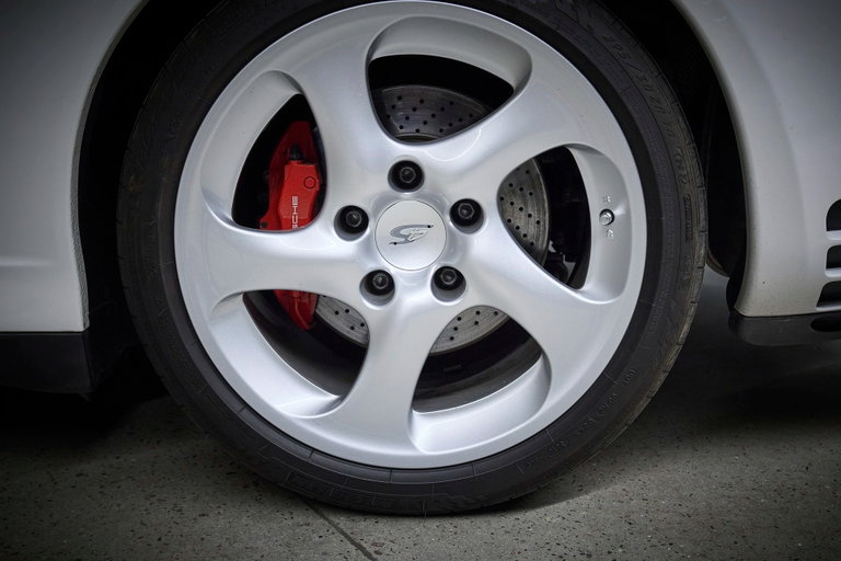 Porsche 996.2 Carrera 4S