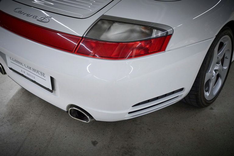 Porsche 996.2 Carrera 4S