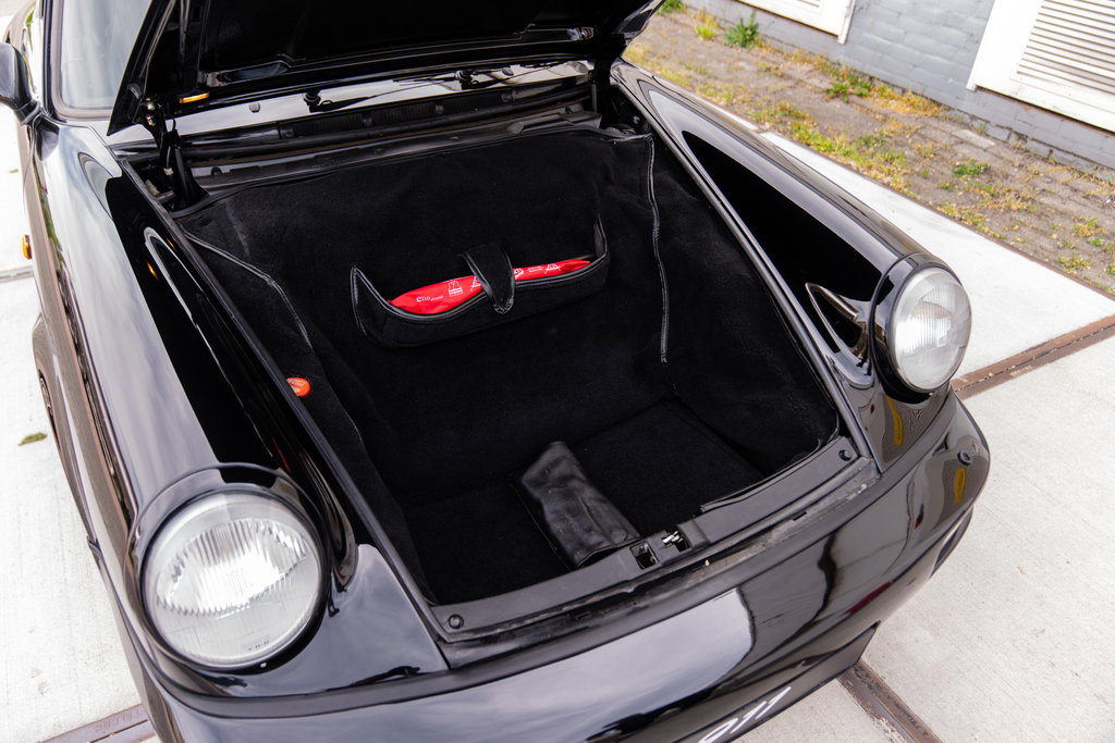 Porsche 964 Carrera 4