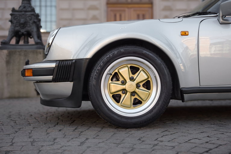 Porsche 911 Turbo 3.0