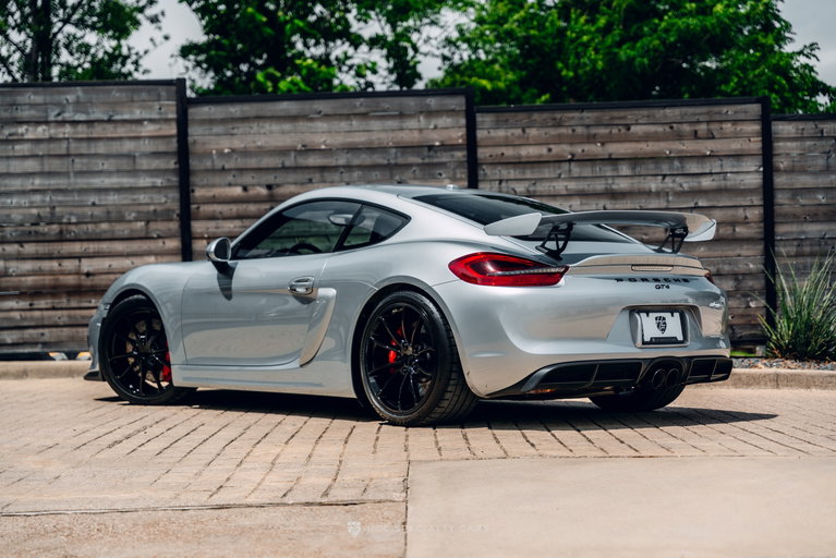 Porsche 981 Cayman GT4