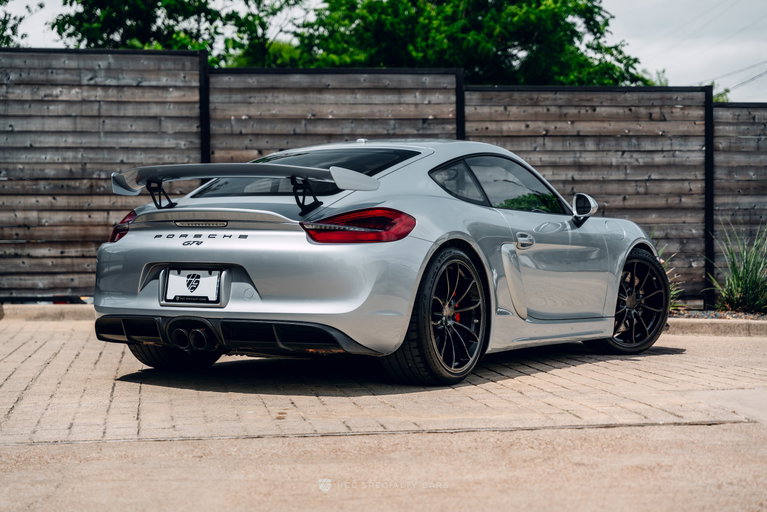 Porsche 981 Cayman GT4