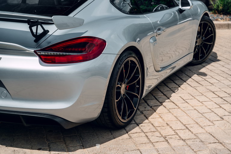 Porsche 981 Cayman GT4