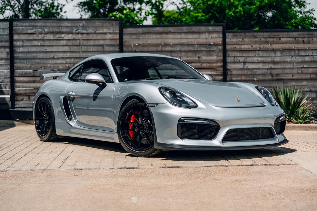 Porsche 981 Cayman GT4