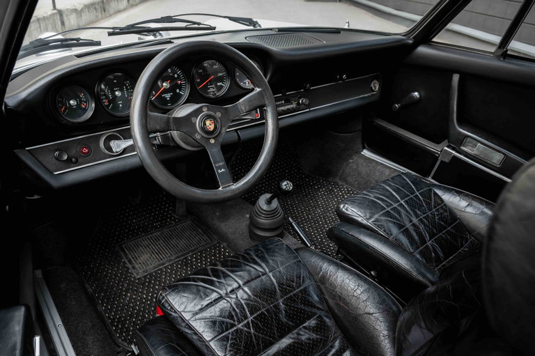 Porsche 911 E