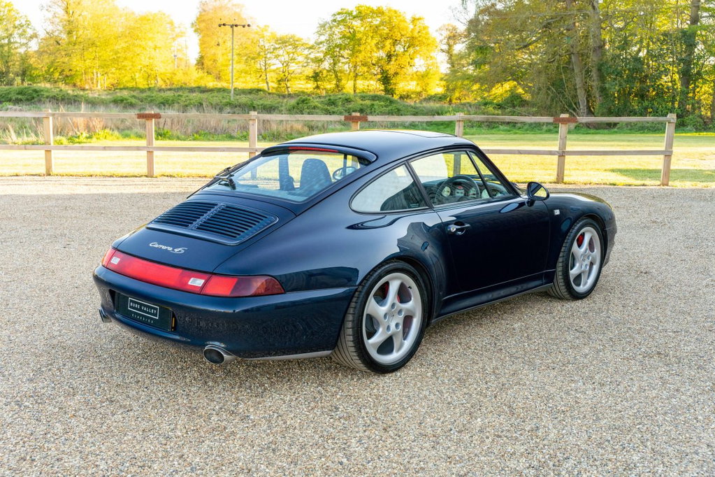 Porsche 993 Carrera 4S